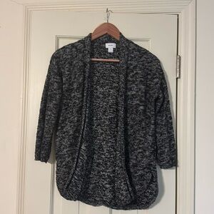 Old Navy cardigan with side slits. Size Medium. Black and white.